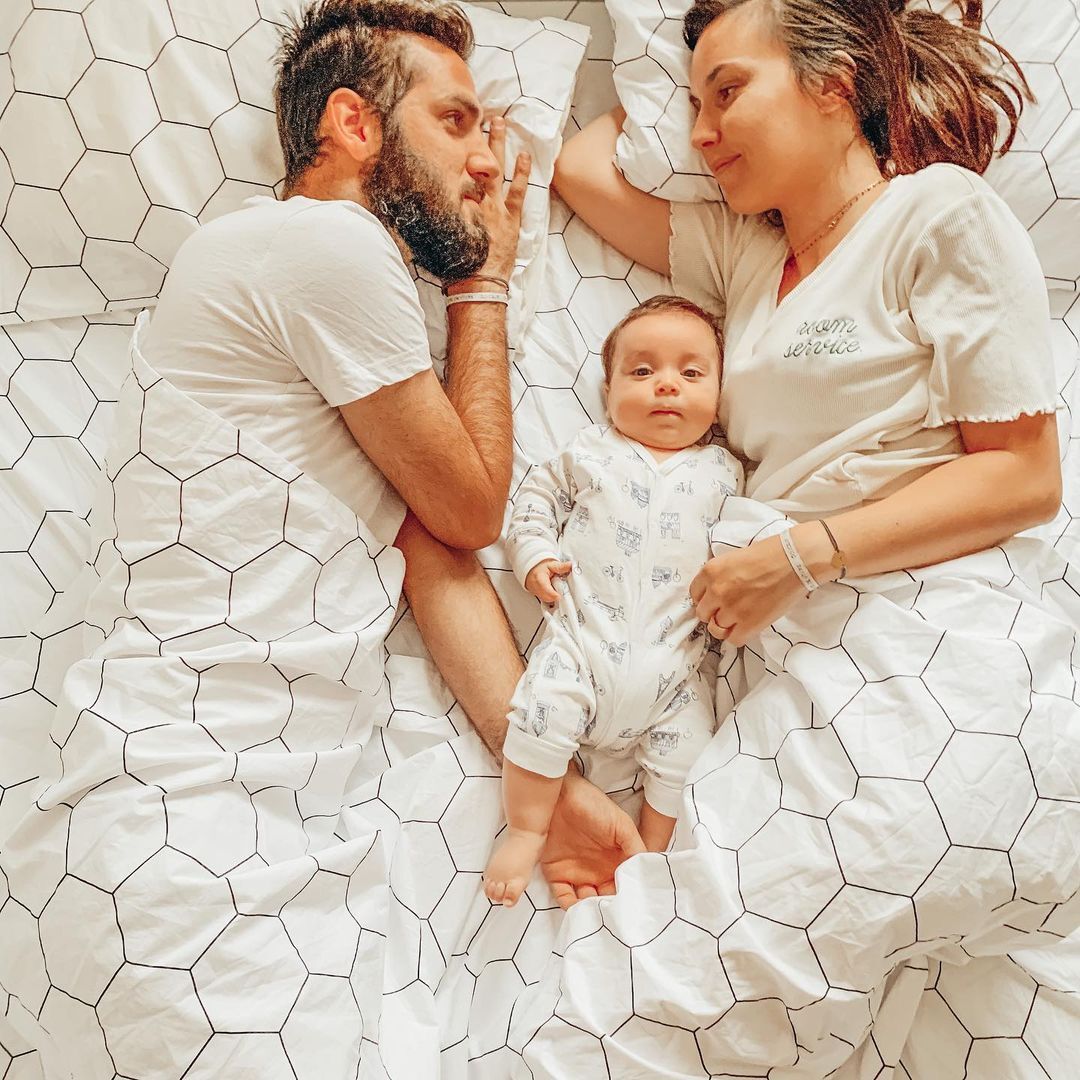 Dans la chambre de Kelly (@violette_a_paillettes)