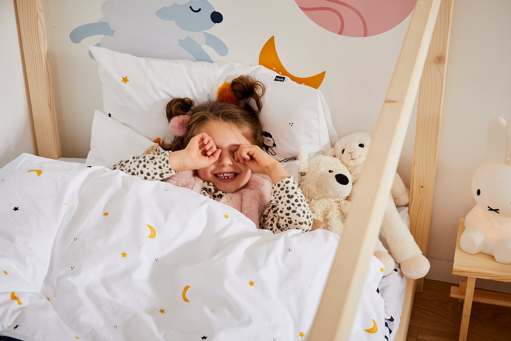 Choisir un oreiller pour son bébé : quand l'acheter, comment le placer –  Wopilo