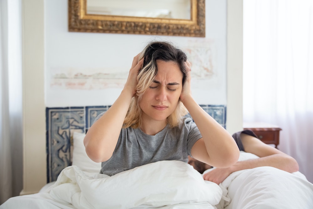 Syndrome de la tête qui explose : tout savoir sur ce trouble du sommeil !