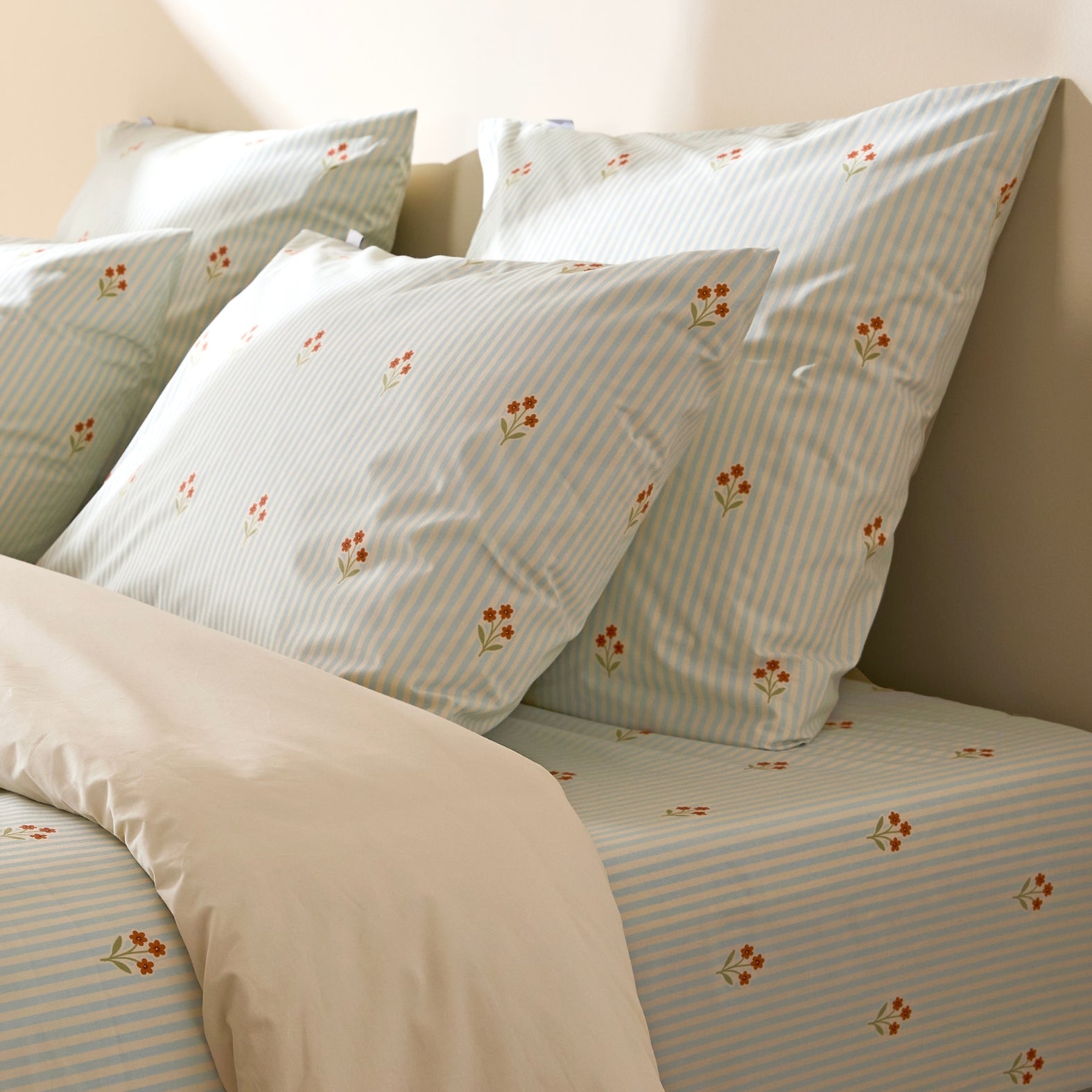 Le drap-housse en percale de coton bio - Nuit fleurie